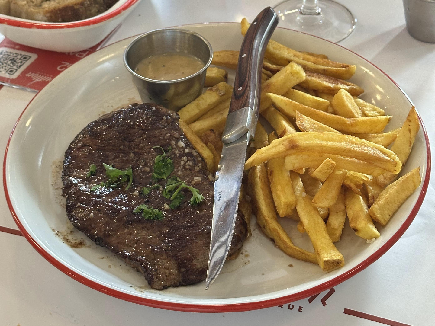 Bouillon Pigalle Steak with Fries and Pepper Sauce