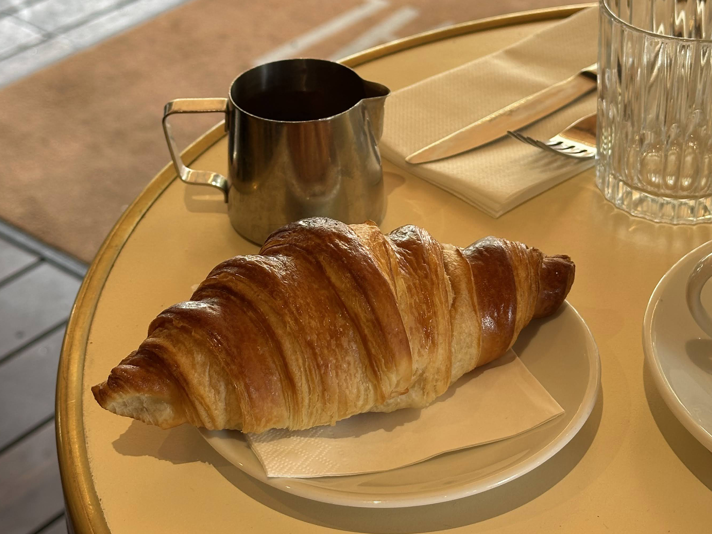 Café Latéral Croissant