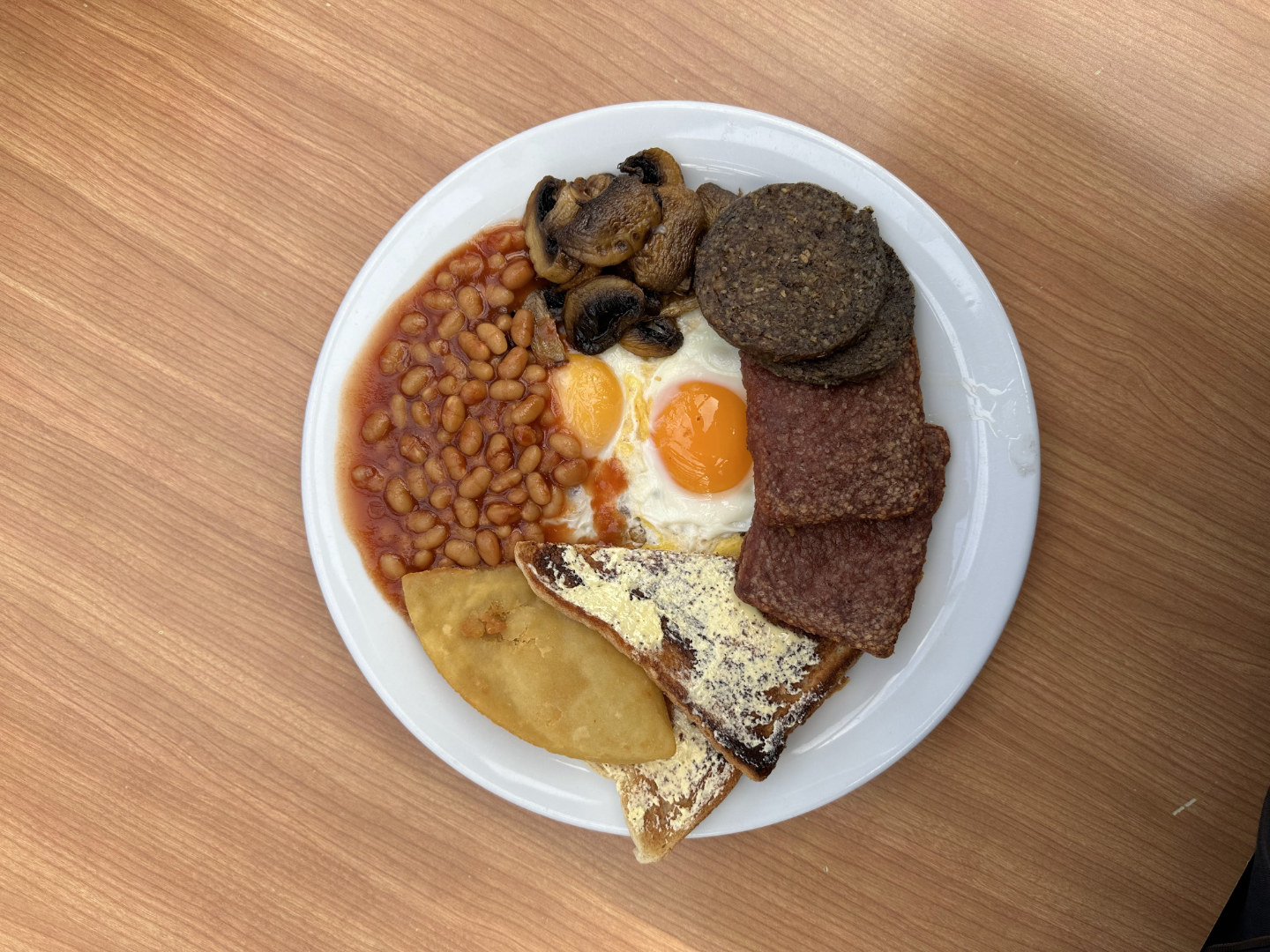 Castlehill Rooftop Diner Full Scottish Breakfast