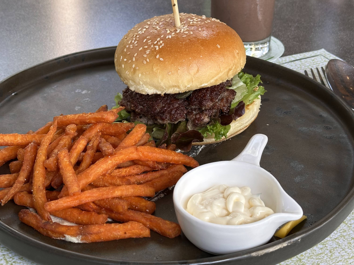 Stay Green Café 100% AUS Beef Burger