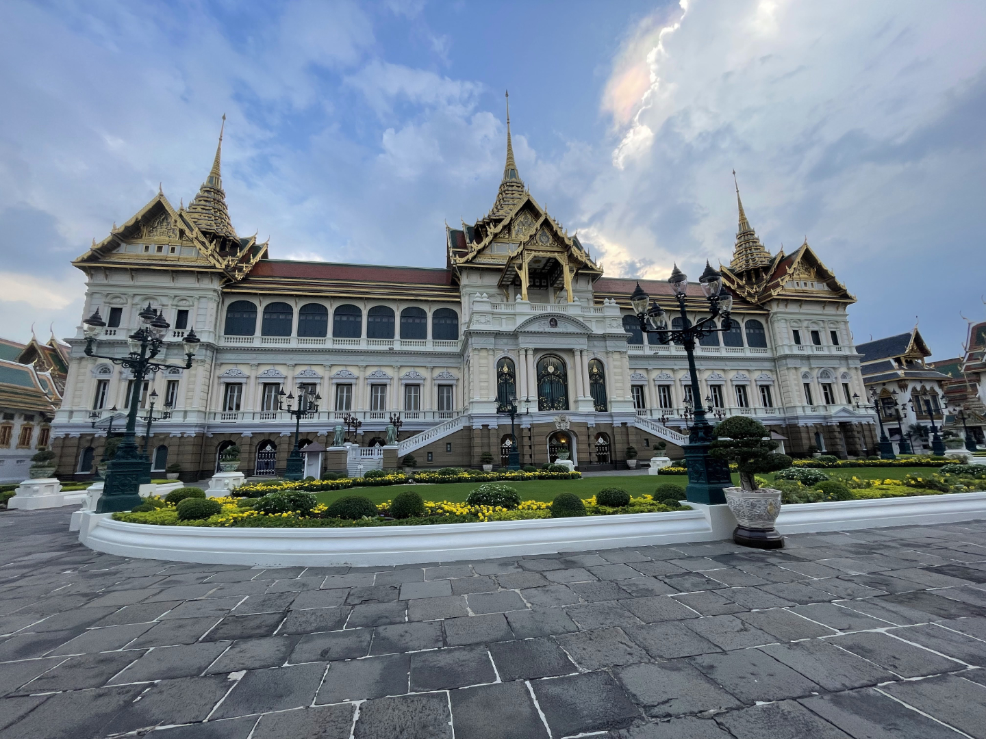 Chakri Maha Prasat Throne Hall