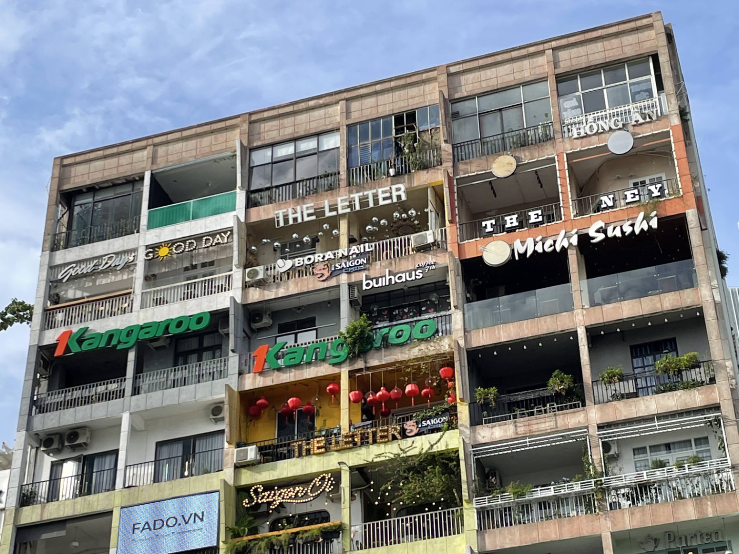 The Cafe Apartments